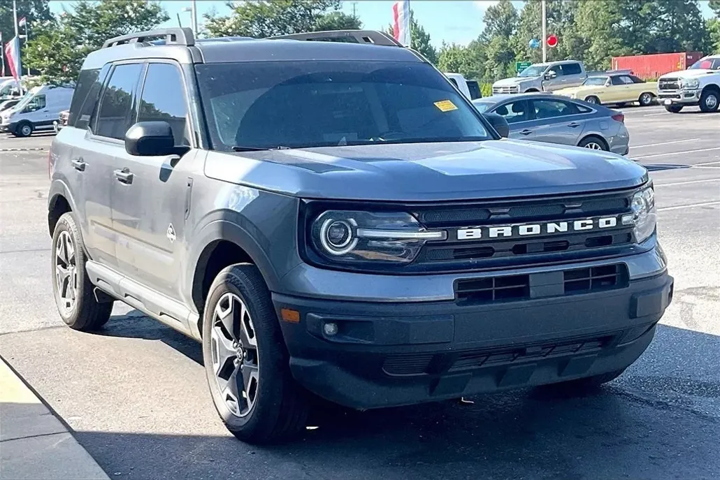 2023 Ford Bronco Sport Outer Banks photo 1