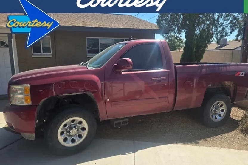 2008 Chevrolet Silverado 1500 LT photo 1