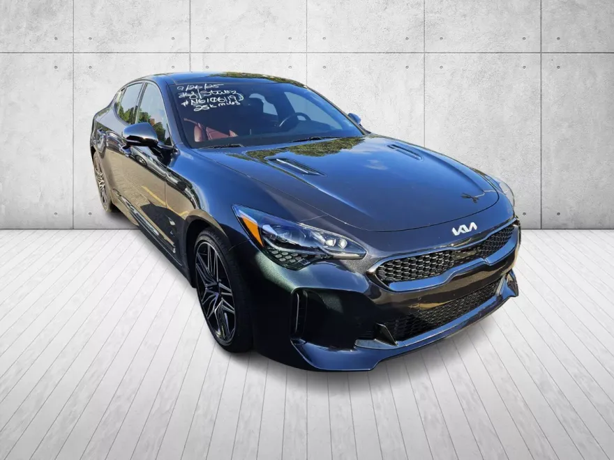 2022 Kia Stinger GT2 photo 1