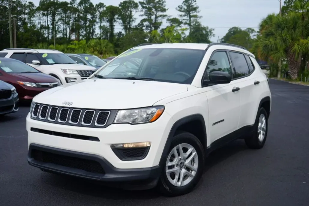2018 Jeep Compass Sport photo 1