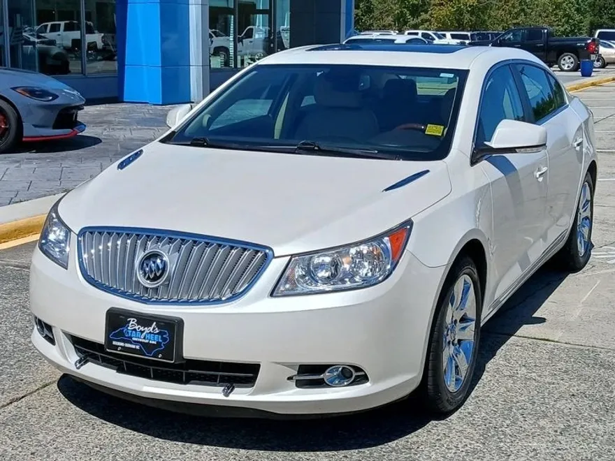 2010 Buick LaCrosse CX photo 1