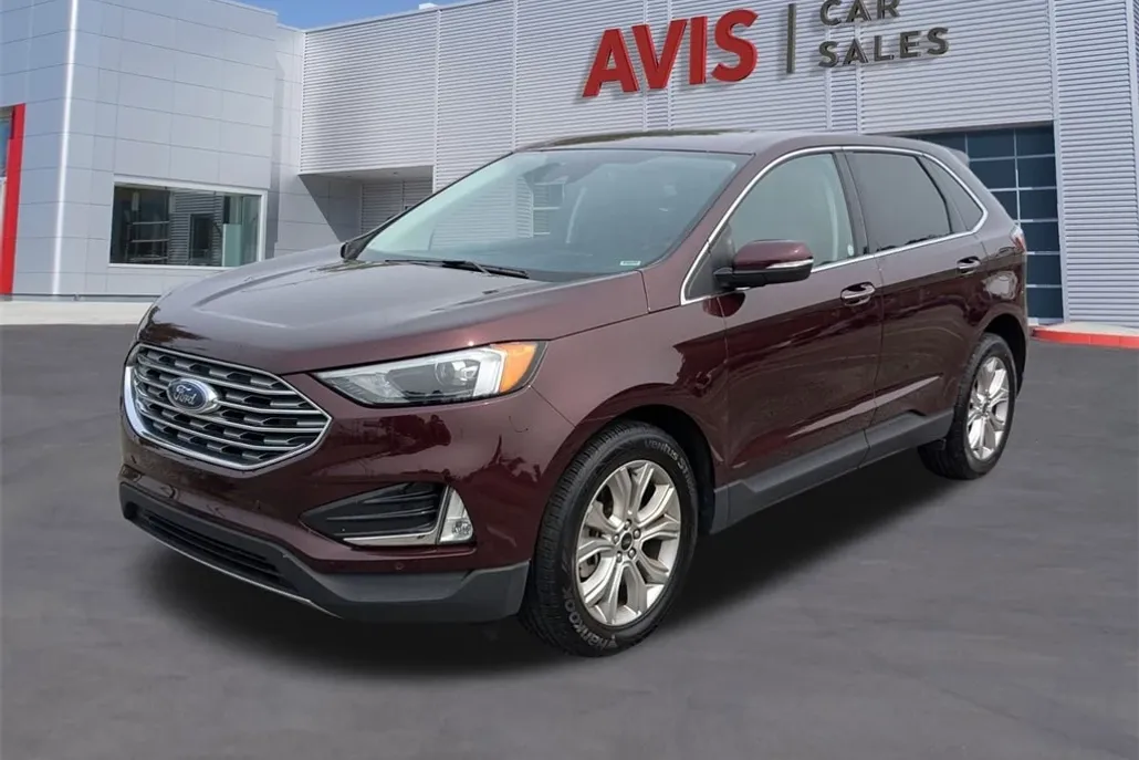 2024 Ford Edge Titanium photo 1