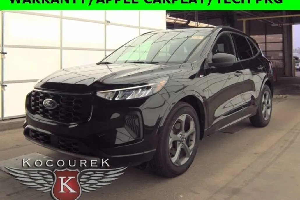 2023 Ford Escape ST-Line photo 1