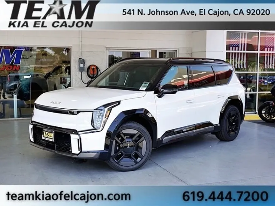 2026 Kia EV9 GT-Line photo 1