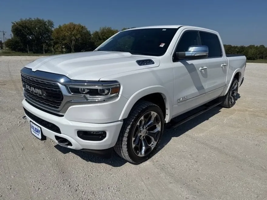 2022 Ram 1500 Limited photo 1