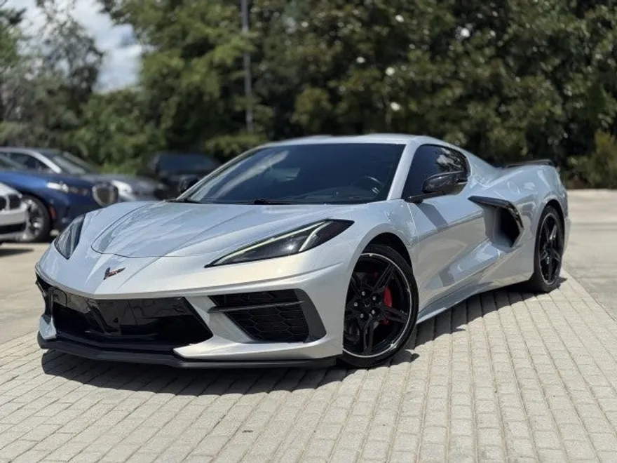 2021 Chevrolet Corvette 2LT photo 1