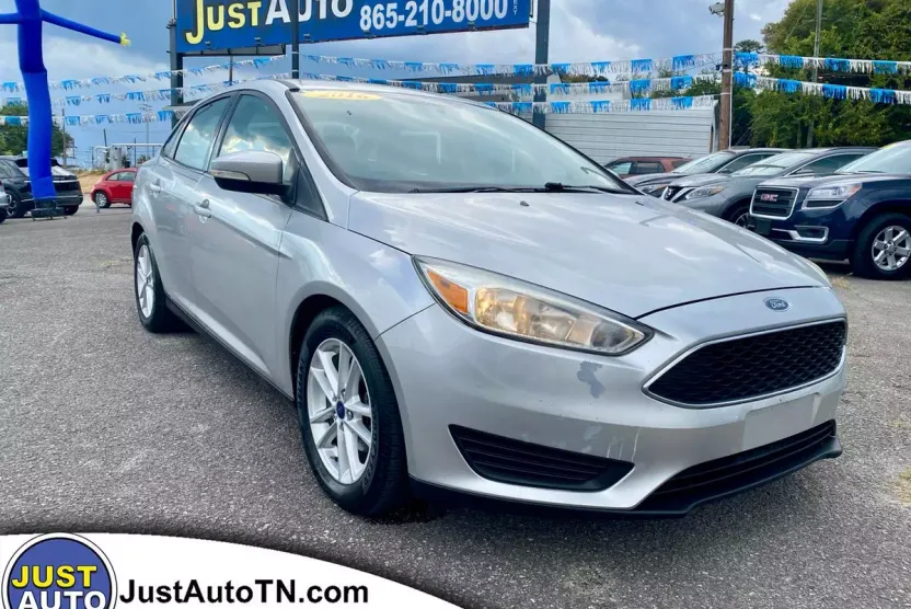 2016 Ford Focus SE photo 1