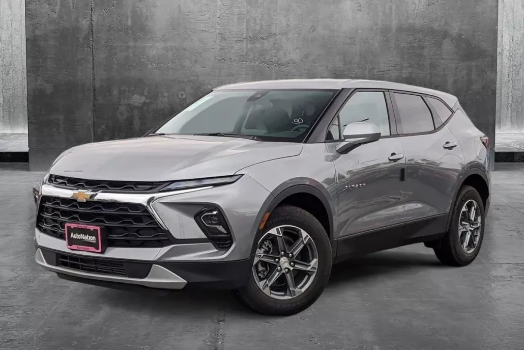 2025 Chevrolet Blazer 2LT photo 1