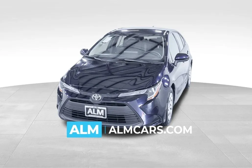 2023 Toyota Corolla LE photo 1