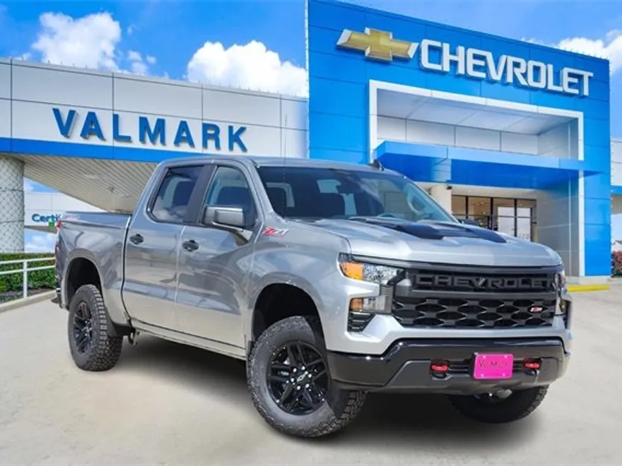 2026 Chevrolet Silverado 1500 Custom Trail Boss photo 1