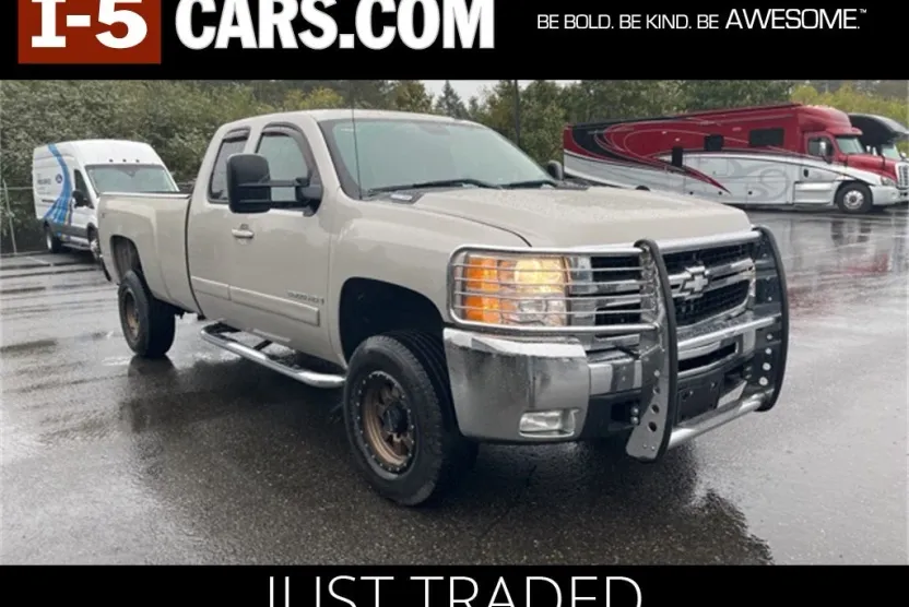 2008 Chevrolet Silverado 3500HD LTZ photo 1