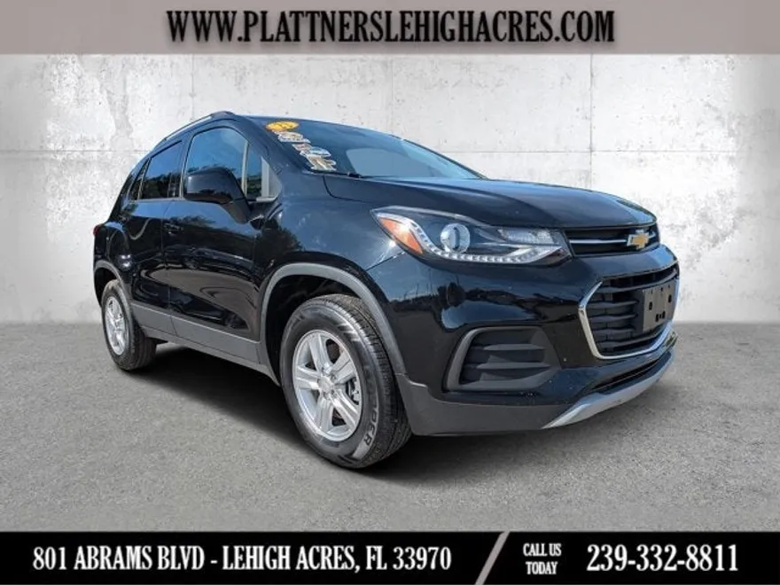 2022 Chevrolet Trax LT photo 1