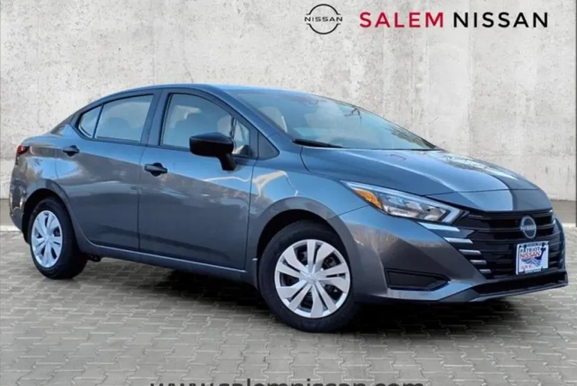 2025 Nissan Versa 1.6 S photo 1