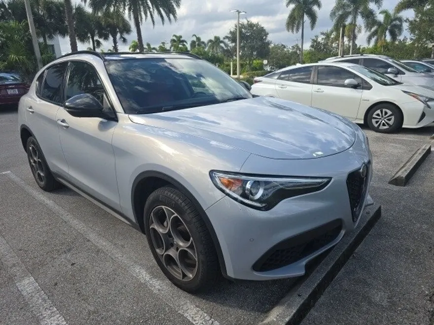 2021 Alfa Romeo Stelvio Sport Base photo 1