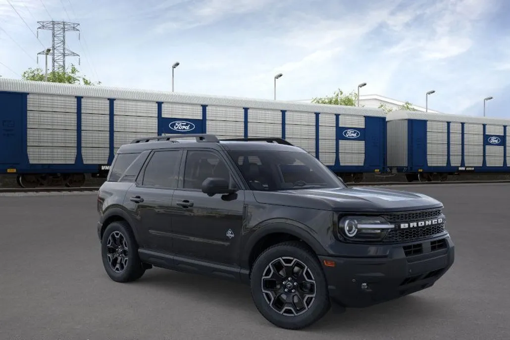 2025 Ford Bronco Sport Outer Banks photo 1