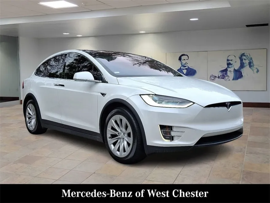2020 Tesla Model X Long Range photo 1