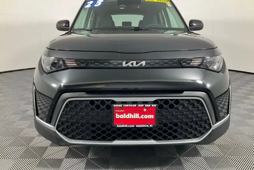 2023 Kia Soul S photo 1