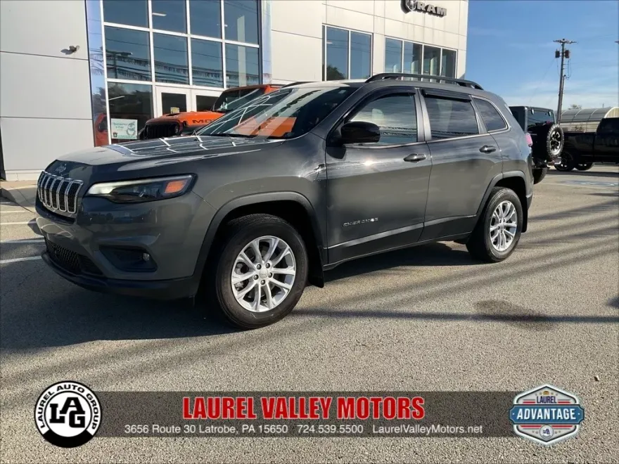 2022 Jeep Cherokee Latitude Lux photo 1