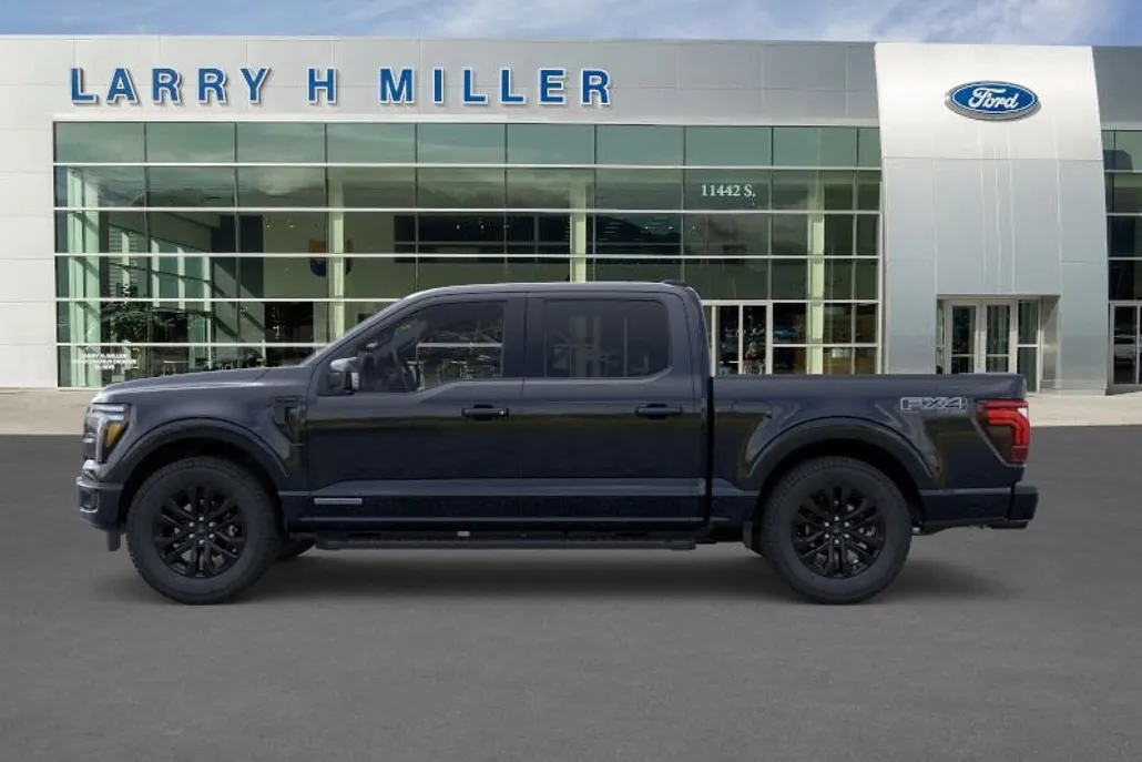2025 Ford F-150 Lariat photo 1
