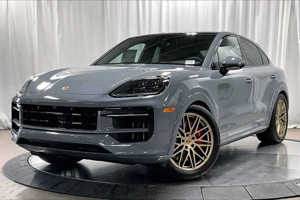 2025 Porsche Cayenne Coupe GTS photo 1
