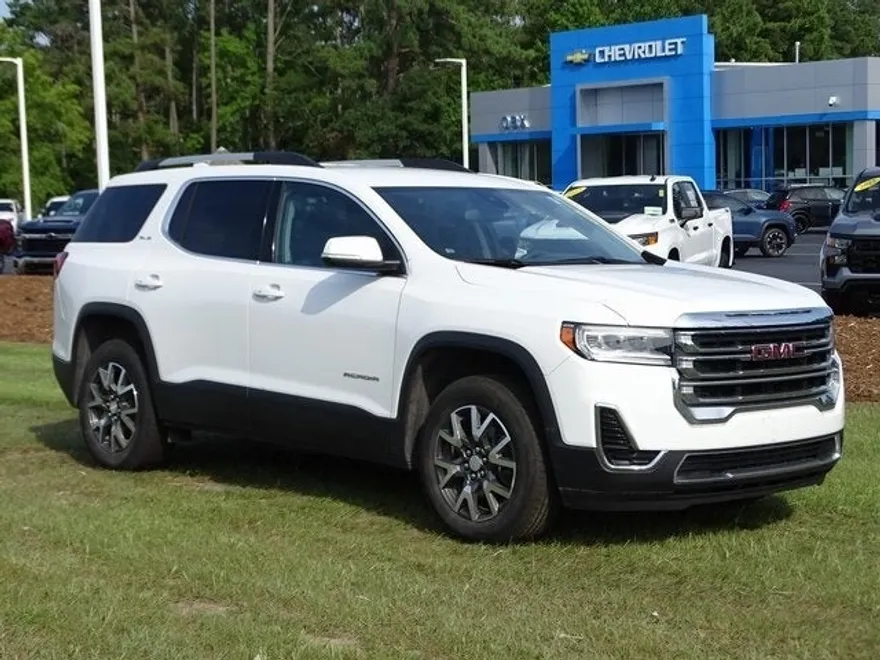 2023 Gmc Acadia SLE photo 1