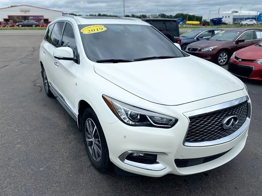 2019 Infiniti QX60 Luxe photo 1