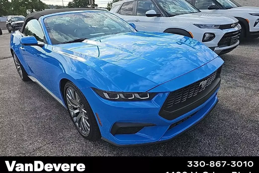 2024 Ford Mustang EcoBoost Premium photo 1