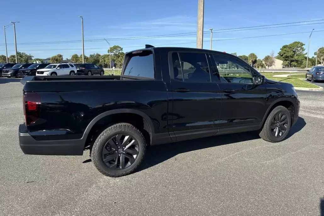 2026 Honda Ridgeline Sport photo 1
