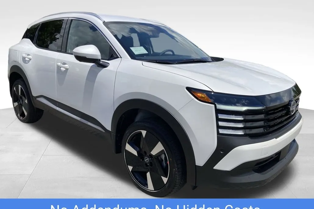 2025 Nissan Kicks SR photo 1