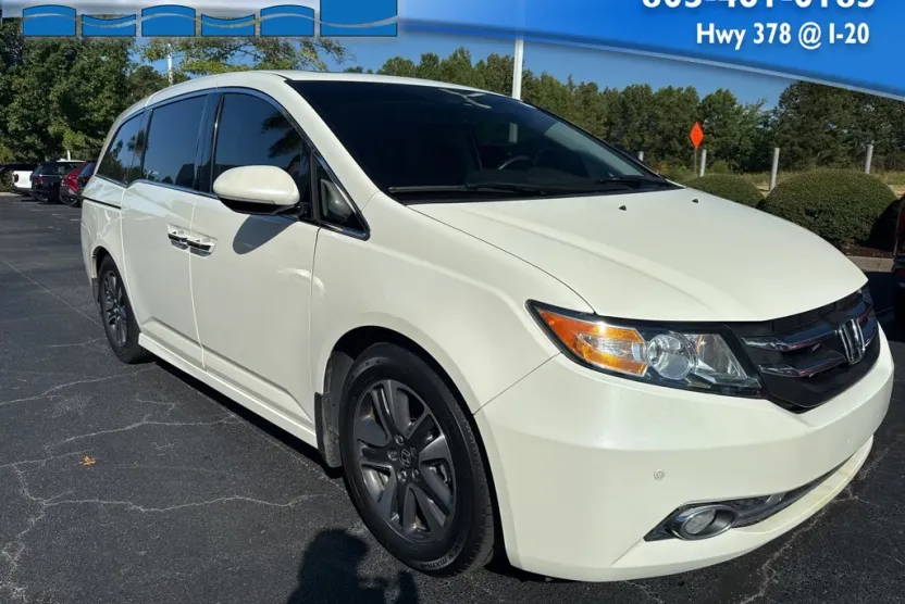 2016 Honda Odyssey Touring Elite photo 1
