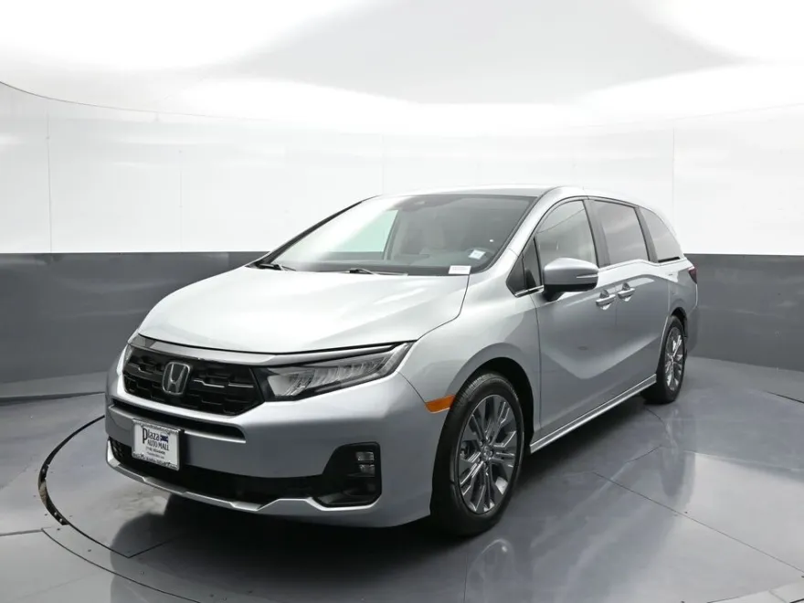 2025 Honda Odyssey Touring photo 1