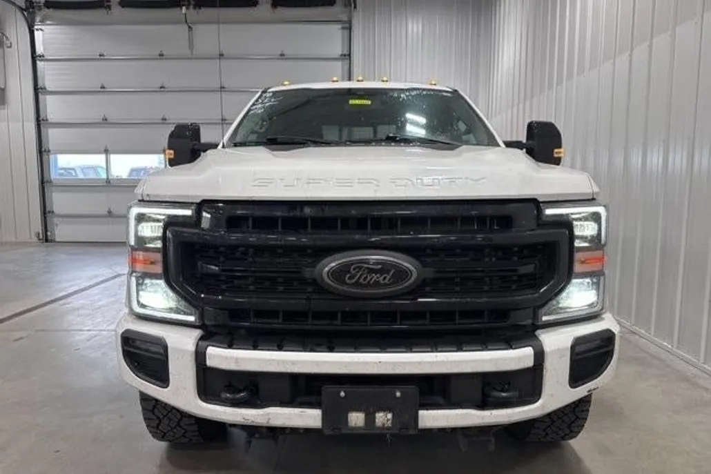 2021 Ford F-350 Lariat photo 1