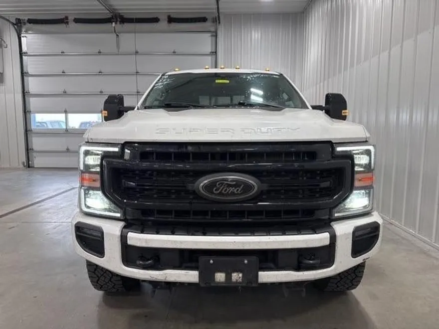 2021 Ford F-350 Lariat photo 1
