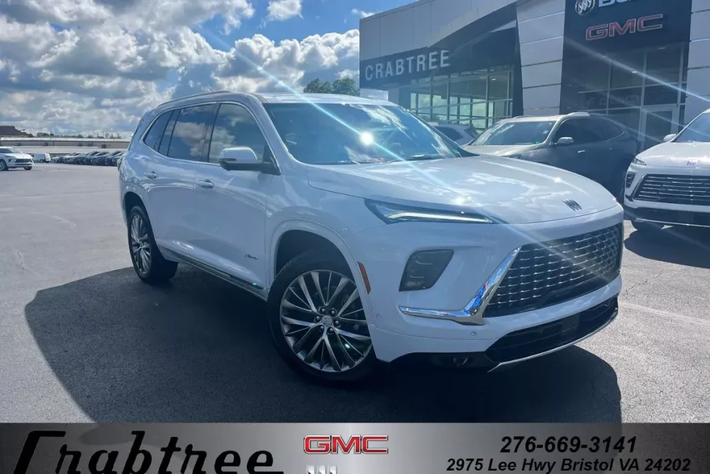 2026 Buick Enclave Avenir photo 1