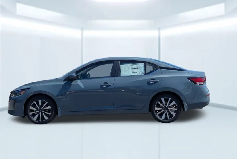 2025 Nissan Sentra SV photo 1