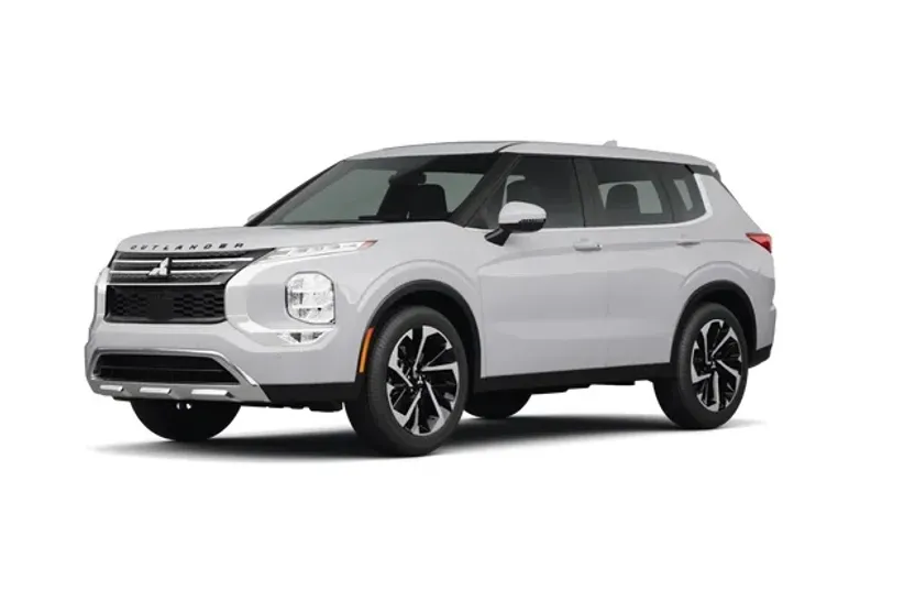 2024 Mitsubishi Outlander SE photo 1