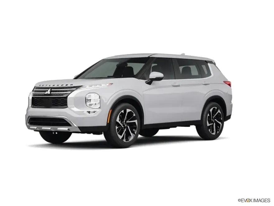 2024 Mitsubishi Outlander SE photo 1
