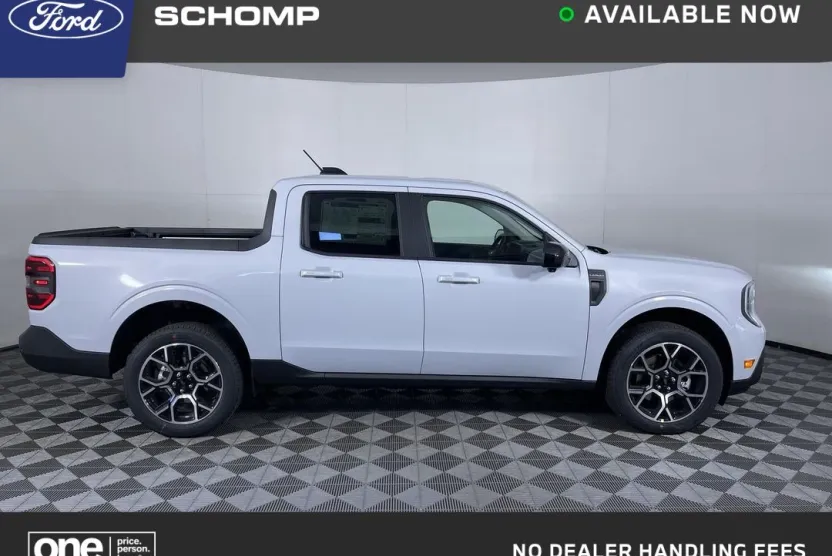 2025 Ford Maverick Lariat photo 1