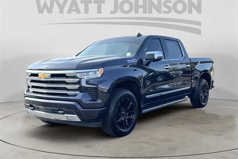 2024 Chevrolet Silverado 1500 High Country photo 1