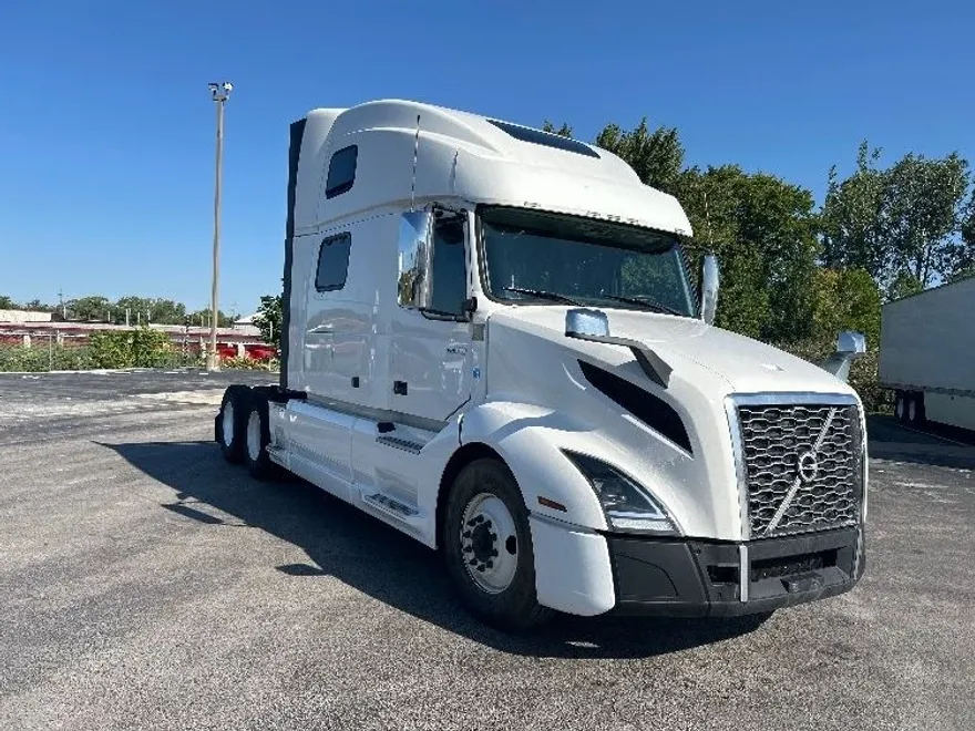 2022 Volvo Truck VNL photo 1