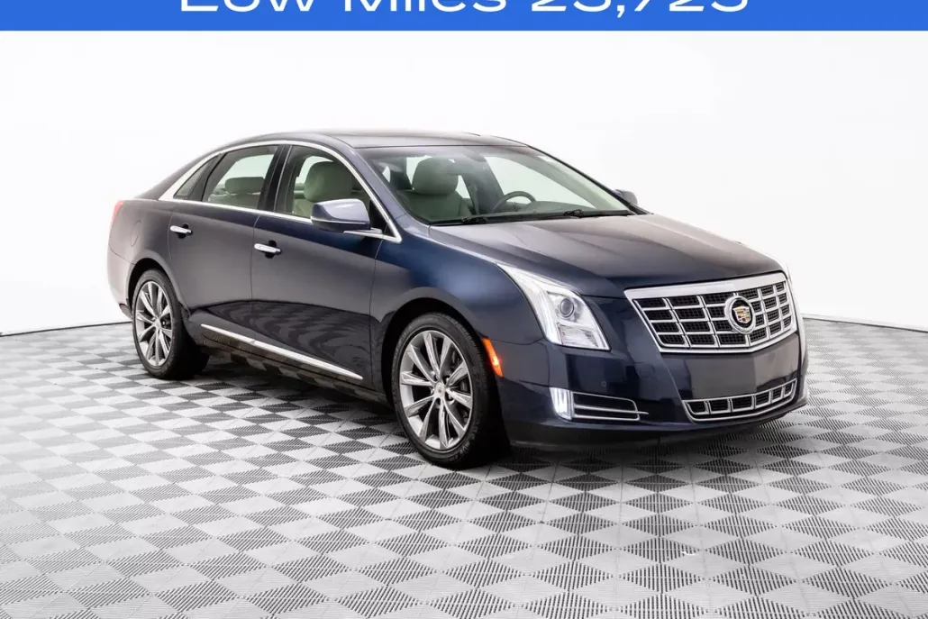 2013 Cadillac XTS Luxury photo 1
