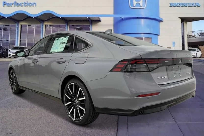 2025 Honda Accord Hybrid Touring photo 1