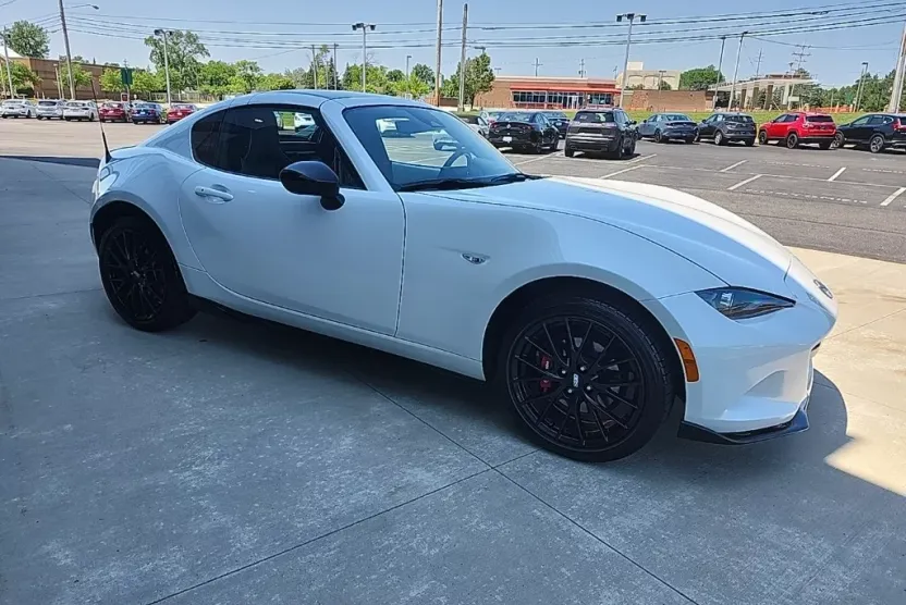 2024 Mazda MX-5 Miata Miata RF photo 1