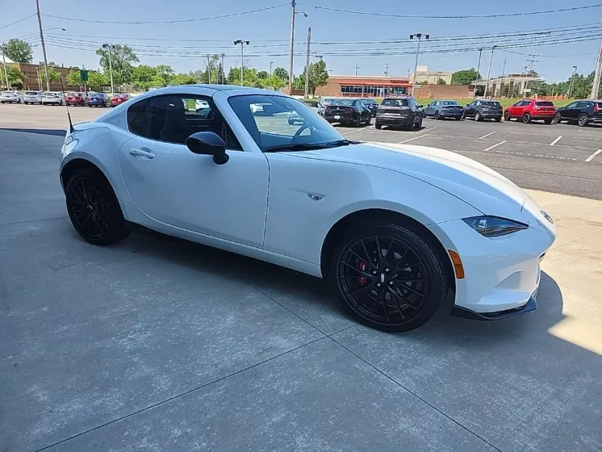 2024 Mazda MX-5 Miata Miata RF photo 1