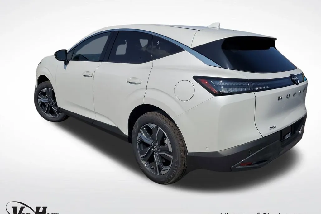 2025 Nissan Murano SL photo 1