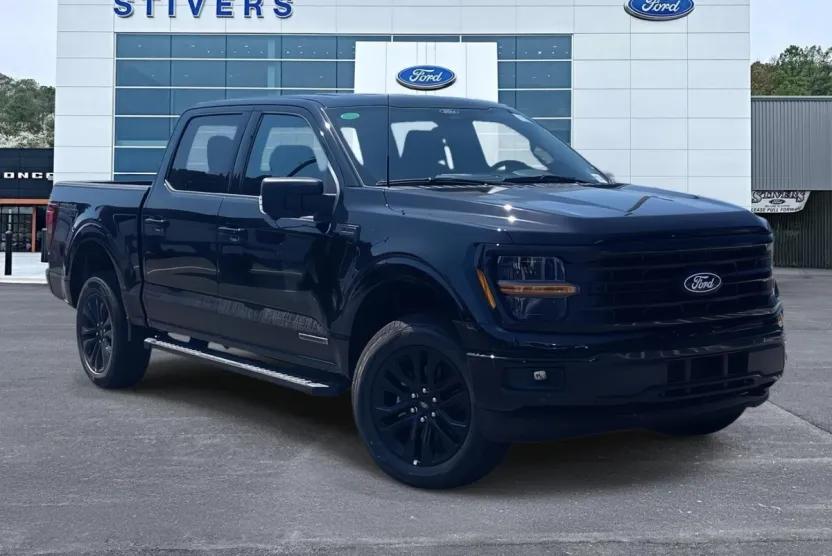 2025 Ford F-150 XLT photo 1