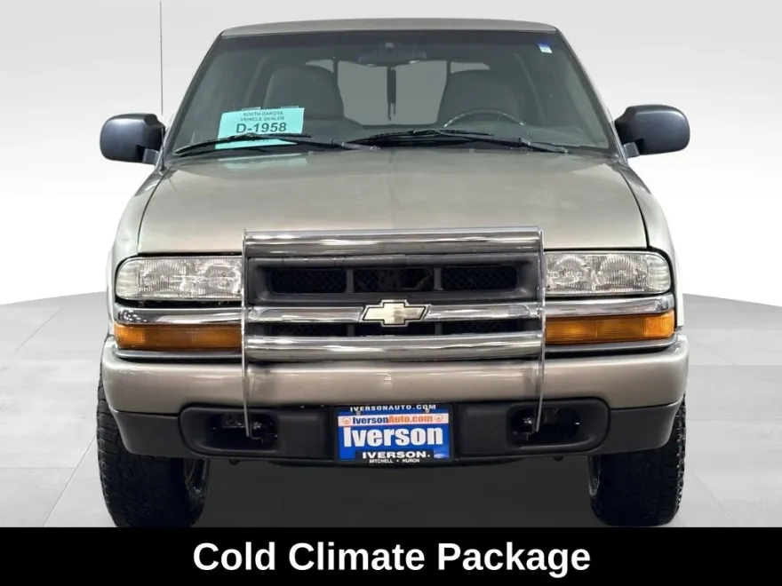 2003 Chevrolet S-10 Pickup photo 1
