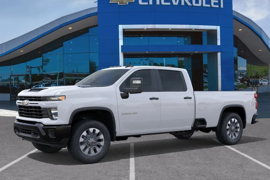 2026 Chevrolet Silverado 2500HD Custom photo 1