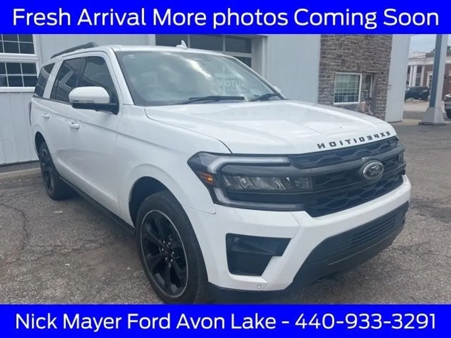 2022 Ford Expedition Limited photo 1