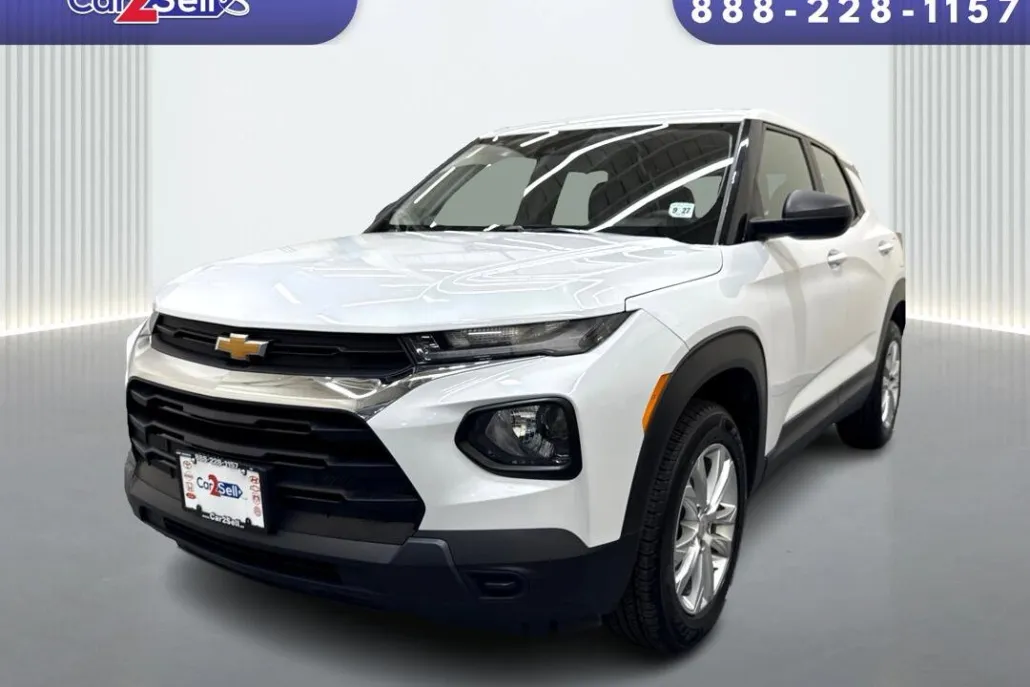 2023 Chevrolet Trailblazer LS photo 1